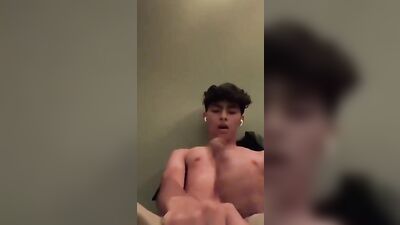 Young Lad and His Pits: The Sweet Amateur Voyeur Experience