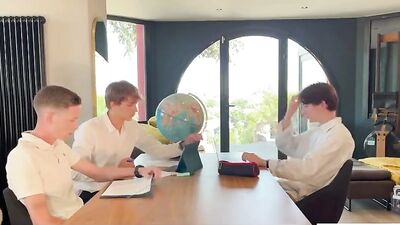 Gangbang Friends - Gay Oral Cum Shots Bareback Group Action