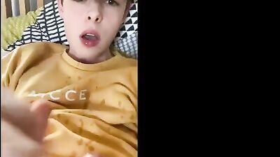 Sexy Sammys Shooting Spree: Bisexual Cum Shots Galore!