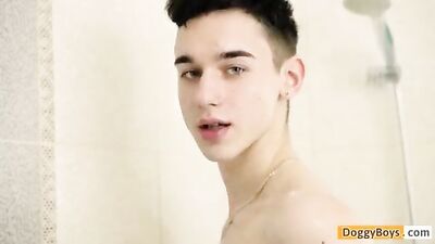 Young Whistle-Clean Hottie Gets Cocks and Handjobs in Gay Porn!