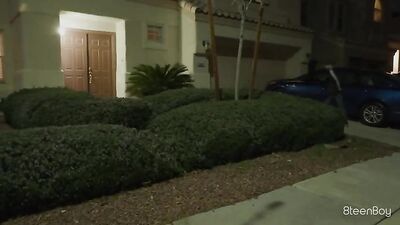 Bareback Love Unleashed: Twinks Oral Cum Shots and Pure Passion!