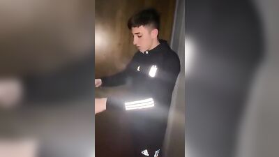 Gay Fetish Porn: Hot Thief Cocks the Roommate in Room!