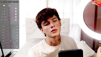 Gay Porn: Ultimate Solo Cam Show with Dildo and Self-Fuck Experience!