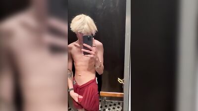 Big Tool Solo Show - Giant Cock Web-Cam Fun!