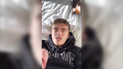 Shocking Amateur Brother Web-Cam Cum Shot: Fuck My Face!