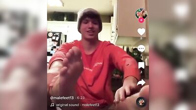 Feet Boyz 2 - Web-Cam Foot Fetish Amateur!