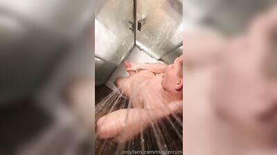 Cum-Shower Jack-Off: Eating Cute Blonde Amateur Cam