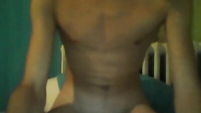 Arthur 18 yo - French Str8 Boy use a cucumb