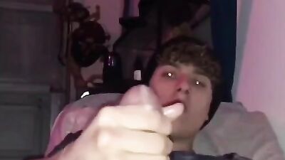 Happy Twink Cock Solo Gay Porn Adventure!