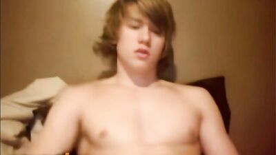 Cuties Hairy Bush: Blonde Chat Room Jack-Off!