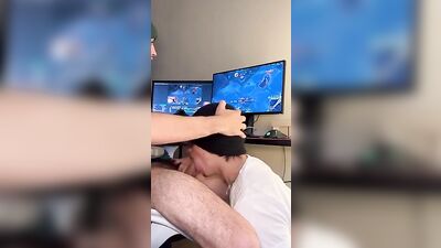 Gaymers Web-Cam Boys Porn Distraction - Twinks & Big Cock Amateurs!