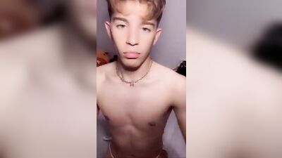 [HBW] Look@My Ass Solo! Web-Cam Ass Play - The hottest solo web-cam show youll ever see!