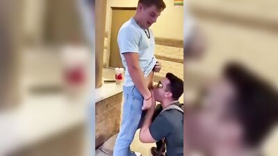 The Str8 Smile: A Web-Cam Twinks Oral Adventure!