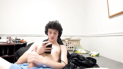 GayPornXXX.com - Horny Twink Wanking to Cranberries Revisited