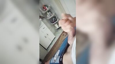 TEEN BLOND CUTECUM SHOTS ON TOILET RECORD