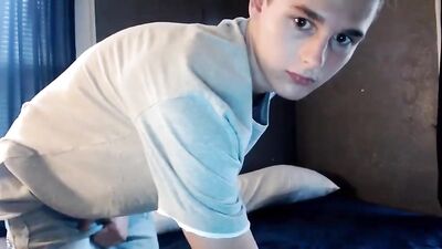 Cum Cam Cutie: Muscle Boys and Big Cocks!