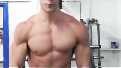 Muscle Men Love: A Workout Affair ⭐⭐⭐⭐⭐