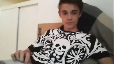 Jerking My Cock Between Homework - A Big Load Of Bogota Twinks