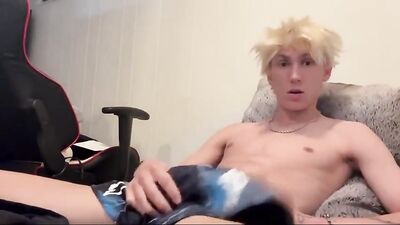 Blond Twink Cumshot Web-Cam