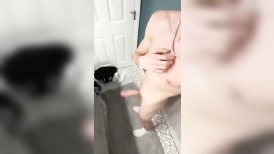 Cute Selfie Boys: Muscle Buds Cumshot Extravaganza!