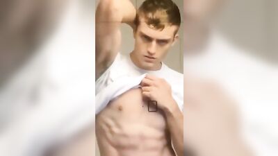 Muscle Boys ⭐ Kyle Lindey: The Ultimate Modeling Experience