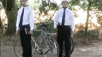 Outdoor Heat: Explosive Group Sex and Public Orgasms!