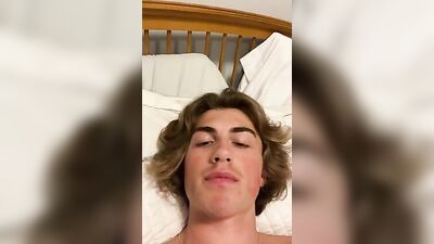 Jerking Off Amateurs: Big Cocks and Hot Boys!