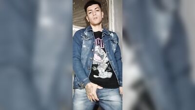 Latin Boys Punheta Masturbation - Cum Shots and Handjob!