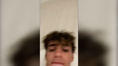 Colombian Cumslut James Amateur Web-Cam Show!