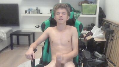 Curly Cuties - Straight Boys Porn