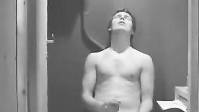 Cumming Amateur Teen Gay Porn! Human Geyser Shoots Air!