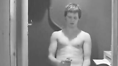 Cumming Amateur Teen Gay Porn! Human Geyser Shoots Air!