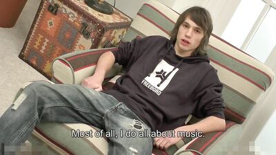 Gay Cute Teen Solo: Sensual Gay Porn Experience!