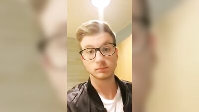 Public Loo Boys: Selfie Cumshots Fetish Handjob Gay Porn!