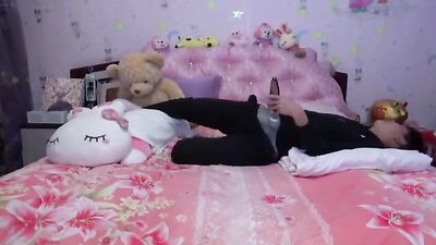 Boys Cam Porn: Hand in the Pants