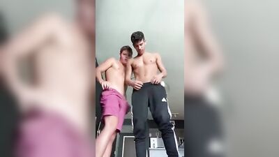 Horny Twinks Action Web-Cam: The Ultimate Gay Porn Experience!