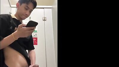 Asian Jerk in Public Toilet - Gay Porn Amateur Cutie on Tube!