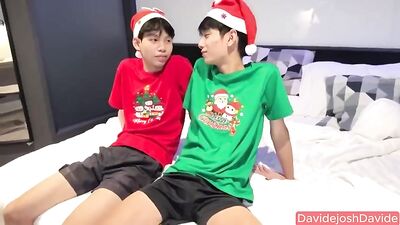 Two Lovers during Christmas in July: Asian Oral Fuck Cum Boys Porn!