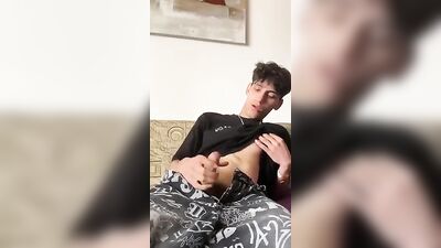 Young Muscle Twink Gets Fucked by Hunky Stranger!