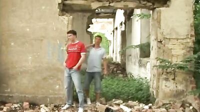 Bareback Abandon Flip Flop: Cum-filled Oral Fun in the Open Air!