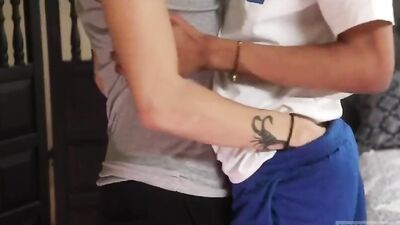 Curly Bob Barebackings Cum-Filled Fun