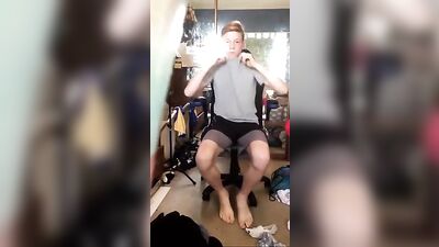 Playing with Dick and Ass: Solo Web-Cam Excitement