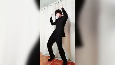 Brazilian Web-Cam Fun: Gustavo Souzas Latino Solo Performance