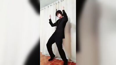 Brazilian Web-Cam Fun: Gustavo Souzas Latino Solo Performance