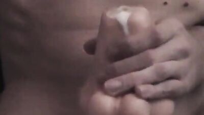 Gay Porn Amateur Wankers: Cum Shots and Big Cocks Web-Cam Fun!