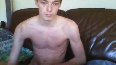 Cumming Blonde Muscle Boy Solo: Selfie Cam Cute Dream!