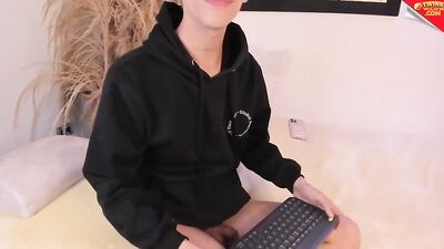 Web-Cam Gay Porn Twink Show: Hot Cam Sex Action Amature Handjob Porn Solo