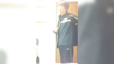 Japanese Boy Cumshot Delight - An Amateur Asian Solo Straight Boys Experience!