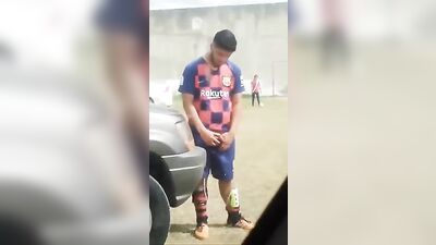 Piss Friends Connect with Hidd*en Footballers!