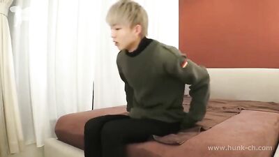 Eastern Explosion: Blond Stallion Cum Show!